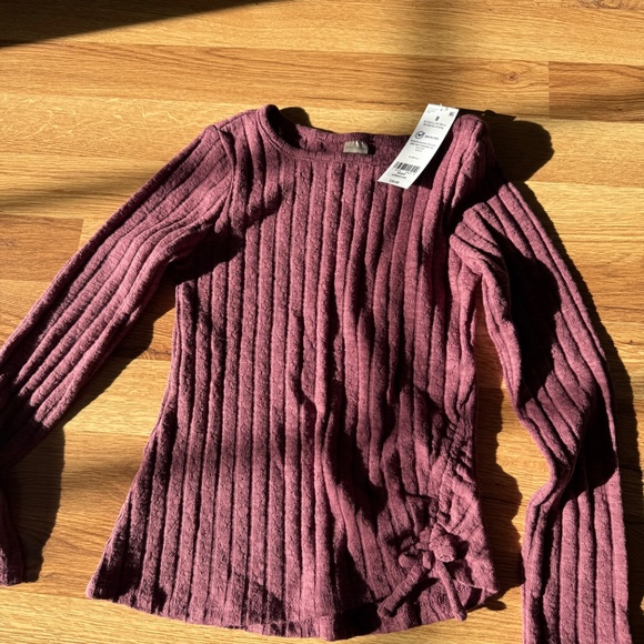 Two long sleeve kids shirts - Abercrombie kids and NWT Oshkosh - Picture 5 of 7